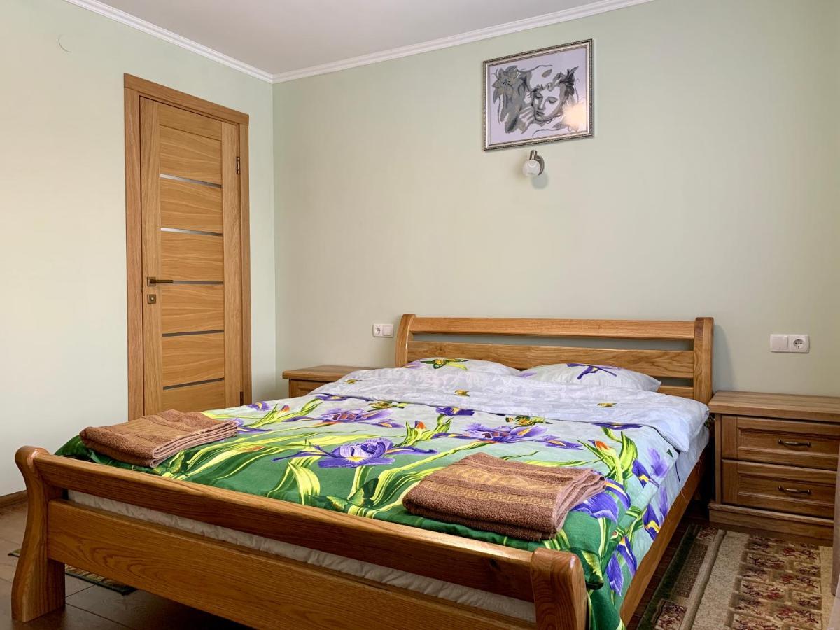 Appartement Underhills House à Yaremtche Extérieur photo