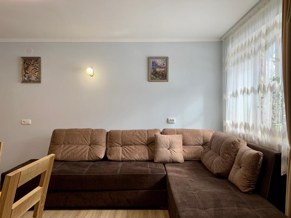 Appartement Underhills House à Yaremtche Extérieur photo
