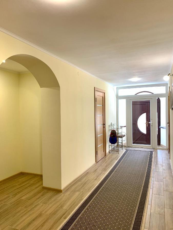 Appartement Underhills House à Yaremtche Extérieur photo